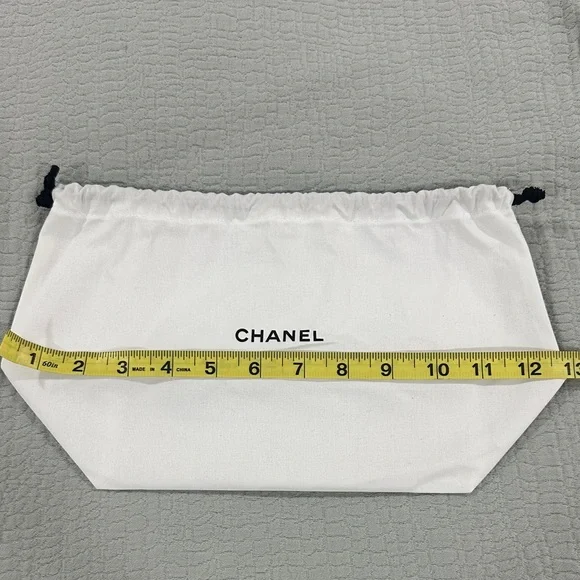 CHANEL White and Black Cosmetic Pouch - Picture 3 of 5